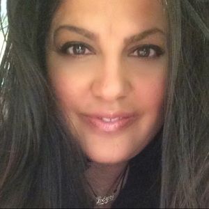 Meet your Posher, Sophia